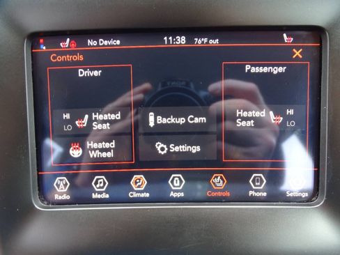 Used 2019 Jeep Cherokee 4WD Latitude w/ Cold Weather Group image 22