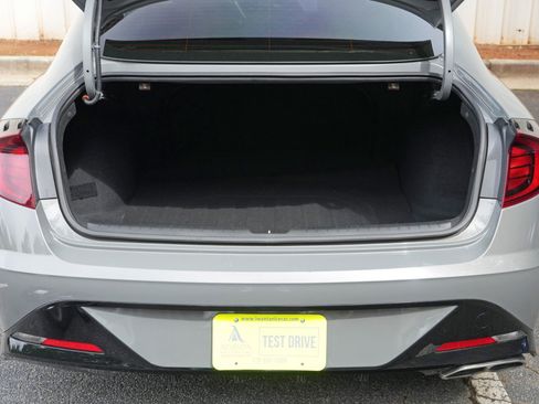 Used 2022 Hyundai Sonata SEL w/ Preferred Accessory Package FWD image 9