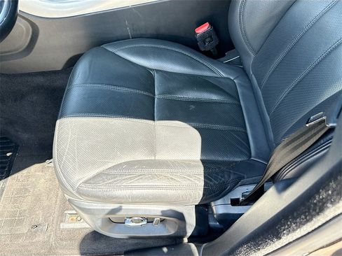 Used 2017 Land Rover Range Rover Sport HSE image 21