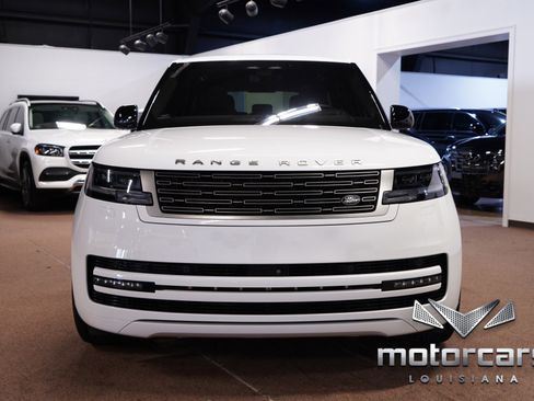 Used 2023 Land Rover Range Rover SE AWD/4WD image 2