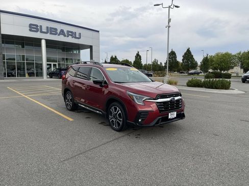 Used 2024 Subaru Ascent Limited w/ Technology Package AWD/4WD image 2