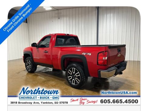 Used 2009 Chevrolet Silverado 1500 W/T w/ LS Package AWD/4WD image 3