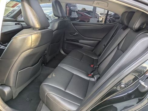 Used 2022 Lexus ES 350 w/ Premium Package image 28