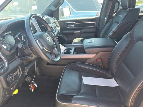 Used 2023 RAM 1500 Laramie AWD/4WD image 3