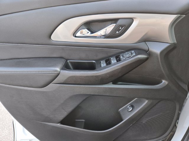 Used 2023 Chevrolet Traverse LT AWD/4WD image 35