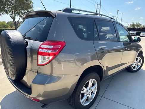 Used 2011 Toyota RAV4 2WD w/ Upgrade Value Pkg image 3