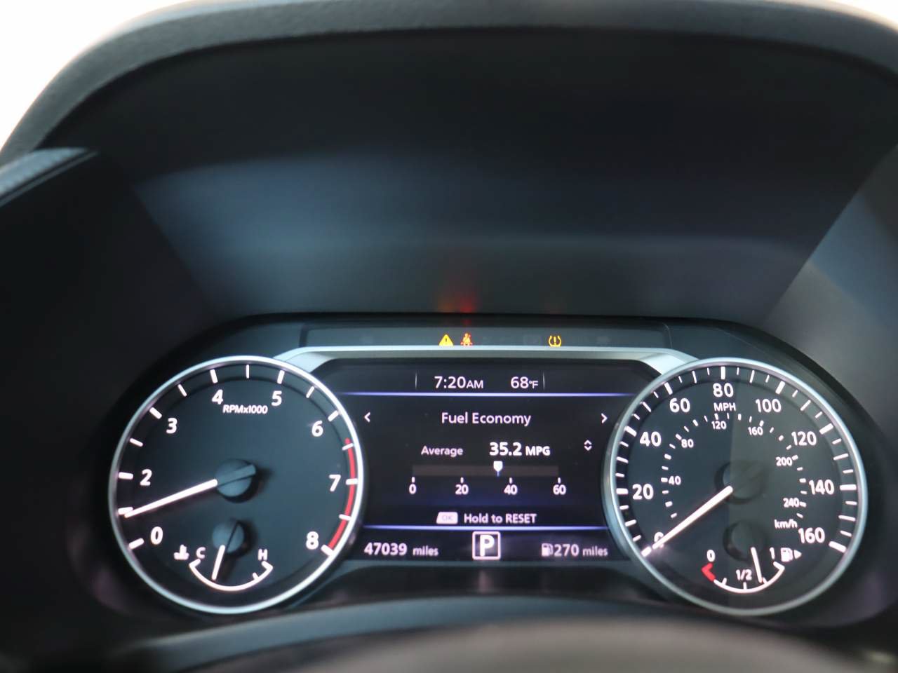 Used 2025 Nissan Sentra SV FWD image 9