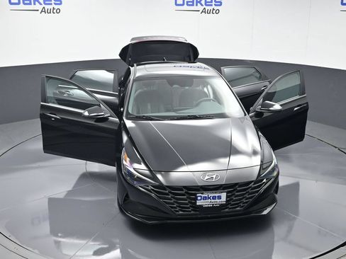 Used 2022 Hyundai Elantra SEL w/ Convenience + Premium Package FWD image 58