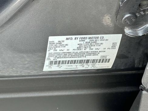 Used 2022 Ford Explorer XLT w/ Equipment Group 202A AWD/4WD image 35