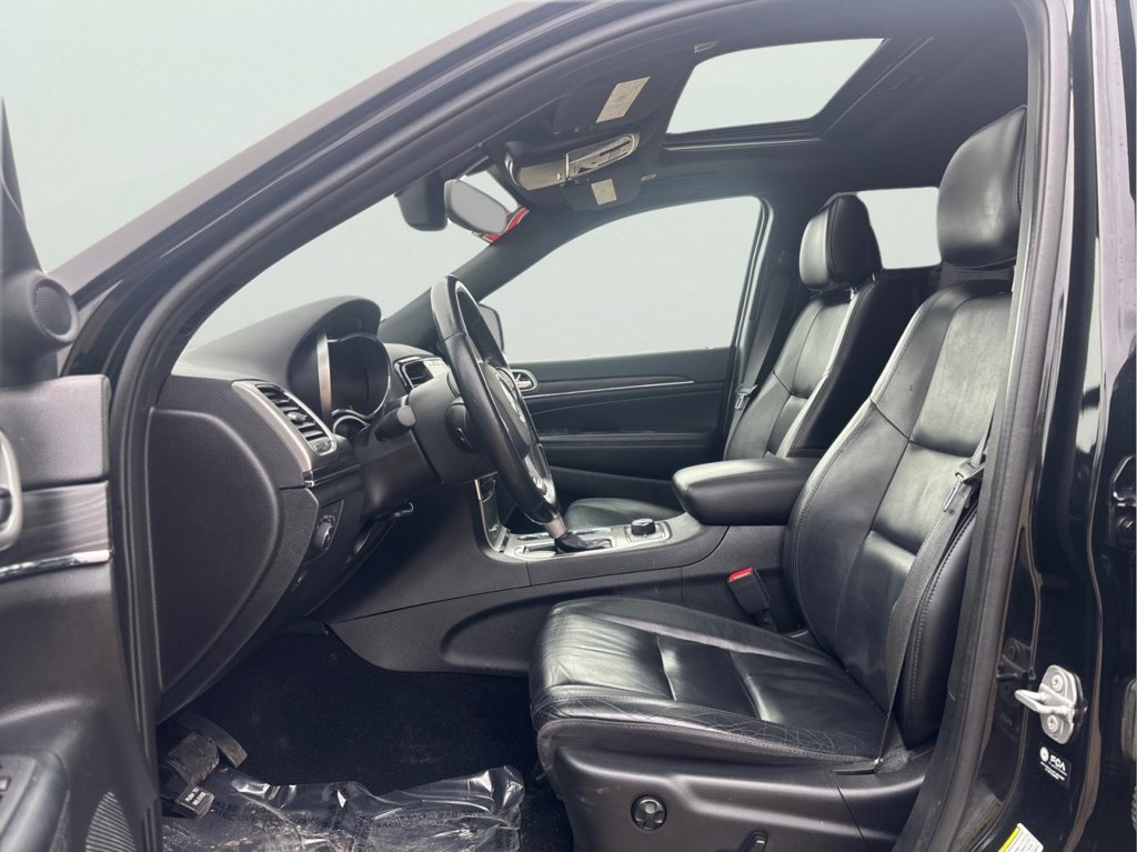 Used 2021 Jeep Grand Cherokee Limited AWD/4WD image 11