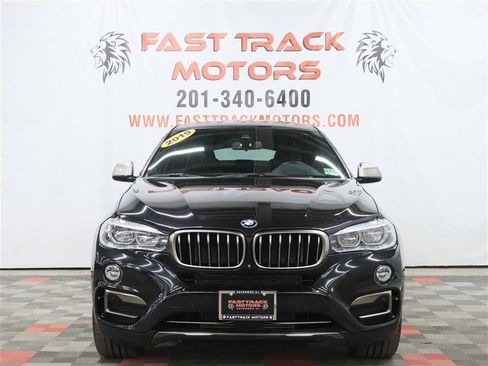 Used 2019 BMW X6 xDrive35i w/ Executive Package AWD/4WD image 2