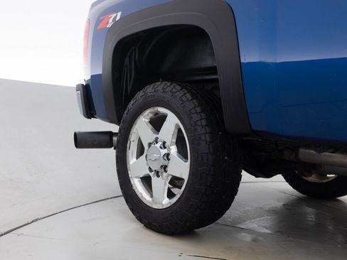 Used 2013 Chevrolet Silverado 2500 LT w/ Interior Plus Package image 19