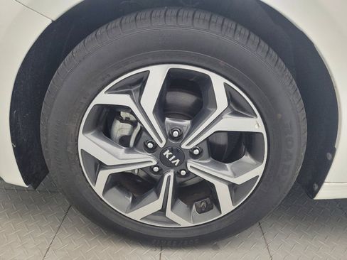 Used 2021 Kia Forte LXS FWD image 31