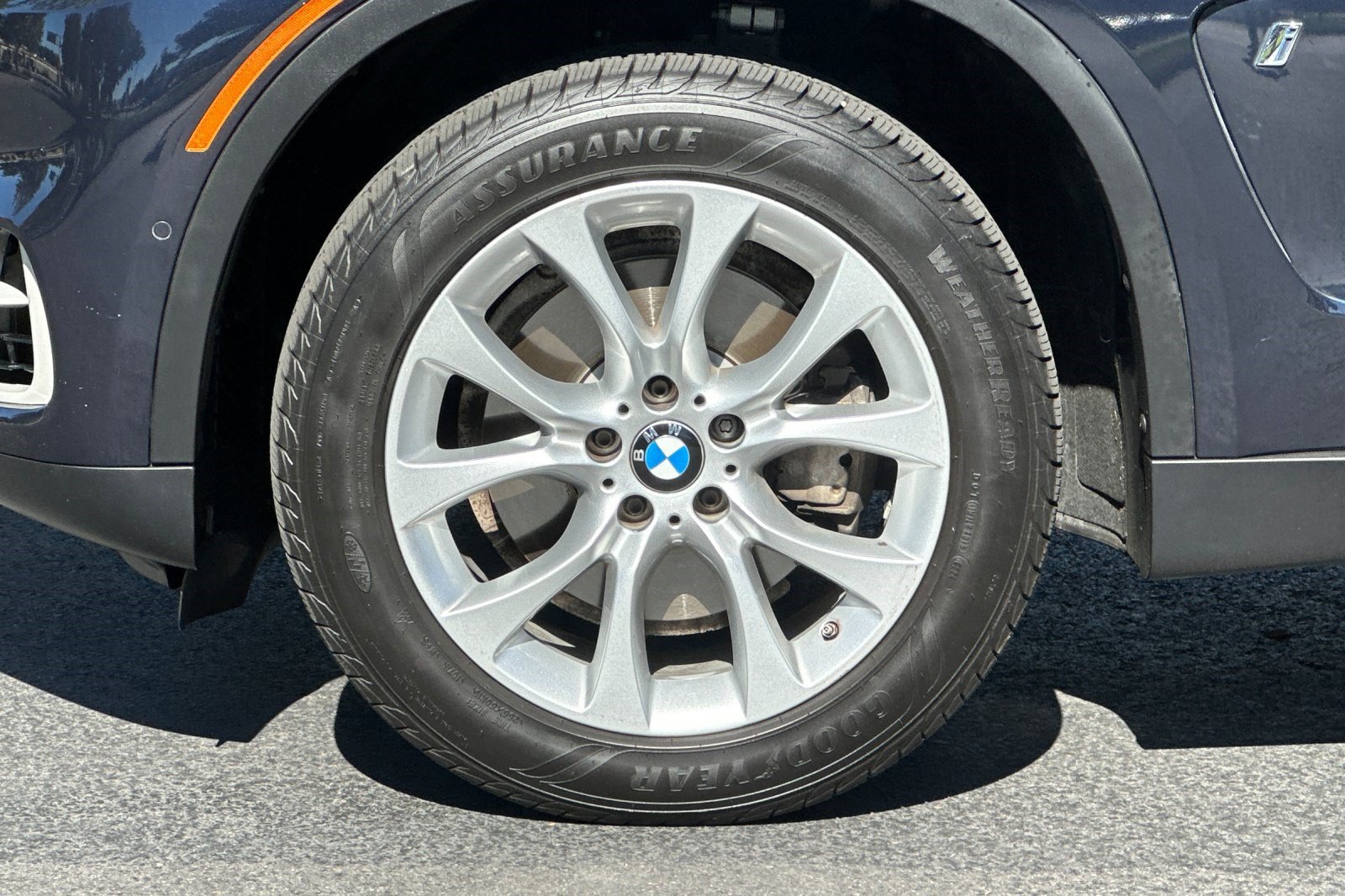 Used 2018 BMW X5 xDrive40e w/ Driving Assistance Package AWD/4WD image 38
