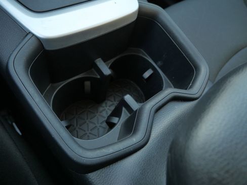 Certified 2025 Toyota RAV4 XLE image 32