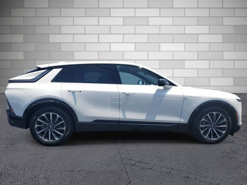 New 2025 Cadillac Lyriq Sport image 6