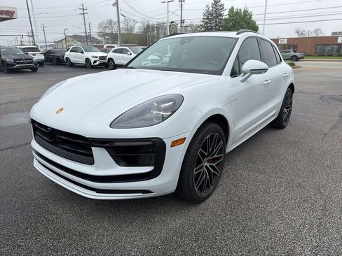 Used 2024 Porsche Macan S AWD/4WD image 1