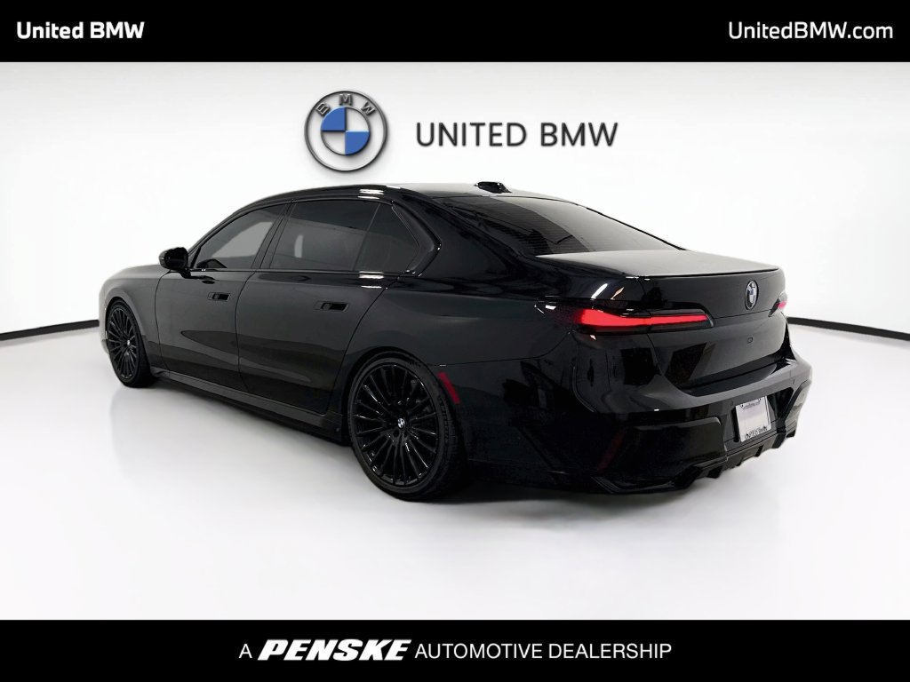 Used 2025 BMW i7 xDrive60 w/ Executive Package AWD/4WD image 7
