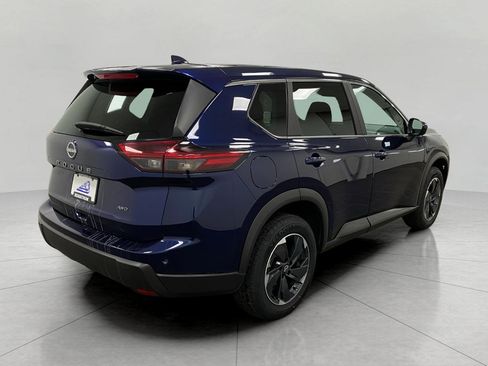 Certified 2025 Nissan Rogue SV image 3