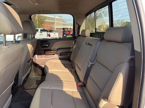 Used 2018 GMC Sierra 1500 SLT image 15