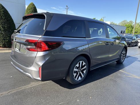 New 2026 Honda Odyssey EX-L image 4