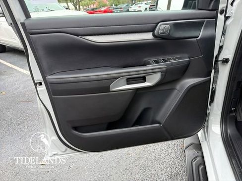 New 2026 Ford Ranger Lariat w/ Black Appearance Package image 12