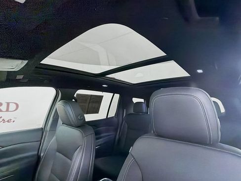 Used 2026 Chevrolet Traverse LT w/ Sun and Wheel Package FWD image 26