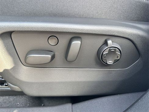 New 2026 Buick Envision Avenir image 12