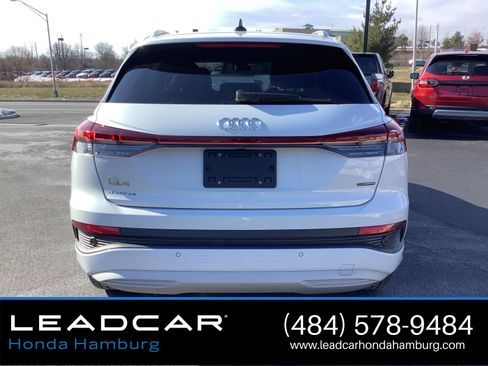 Used 2022 Audi Q4 e-tron Premium Plus image 6