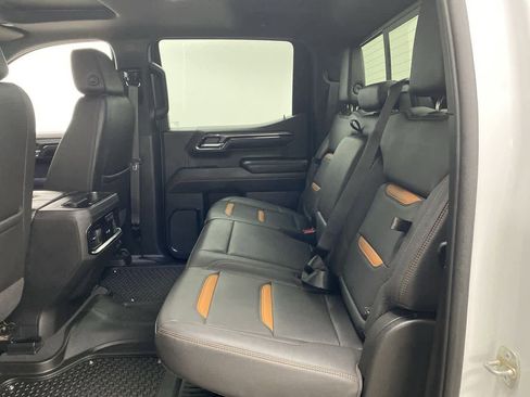 Used 2022 GMC Sierra 1500 AT4 w/ AT4 Preferred Package image 16