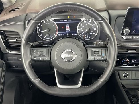 Used 2023 Nissan Rogue SV w/ SV Premium Package image 14