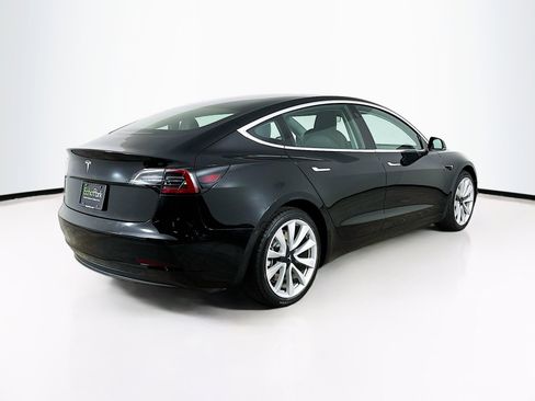 Used 2019 Tesla Model 3 Standard Range Plus image 9