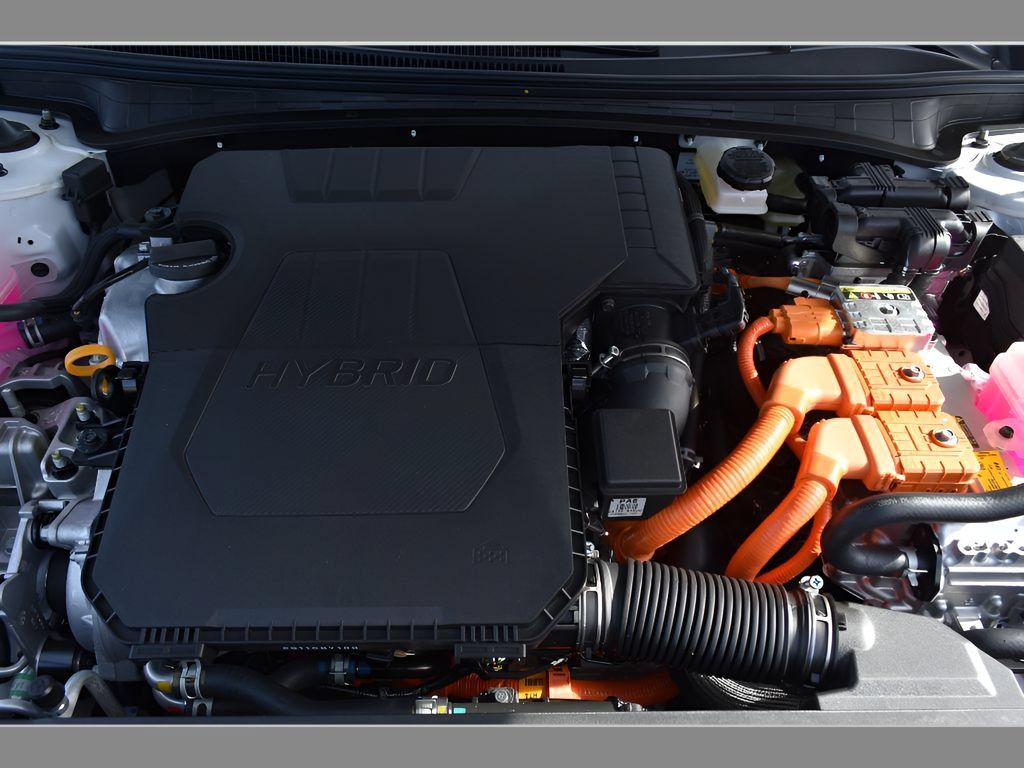 New 2026 Hyundai Elantra SEL FWD image 8