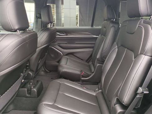 New 2026 Jeep Grand Cherokee L Limited AWD/4WD image 14