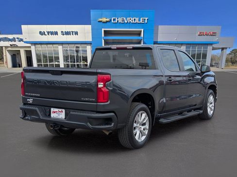 Used 2022 Chevrolet Silverado 1500 Custom w/ Safety Confidence Package image 8