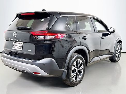 Used 2021 Nissan Rogue SV FWD image 4