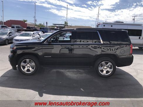 Used 2018 Chevrolet Tahoe LT w/ Luxury Package AWD/4WD image 5