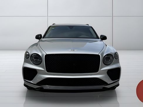 Used 2023 Bentley Bentayga Plug-In Hybrid AWD/4WD image 5