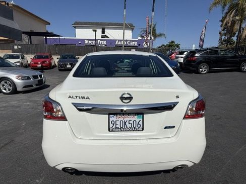 Used 2014 Nissan Altima 2.5 S FWD image 3
