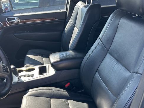 Used 2011 Jeep Grand Cherokee Limited image 6