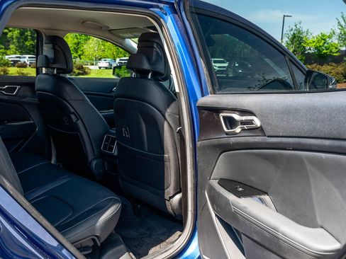 Used 2023 Kia Sportage EX FWD image 13