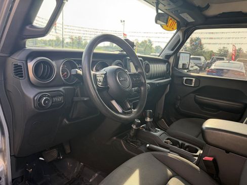 Used 2020 Jeep Wrangler Unlimited Sport AWD/4WD image 13