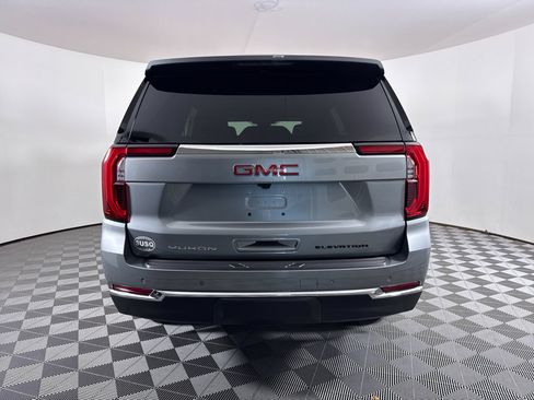 Used 2025 GMC Yukon Elevation w/ LPO, Get Active Package image 12