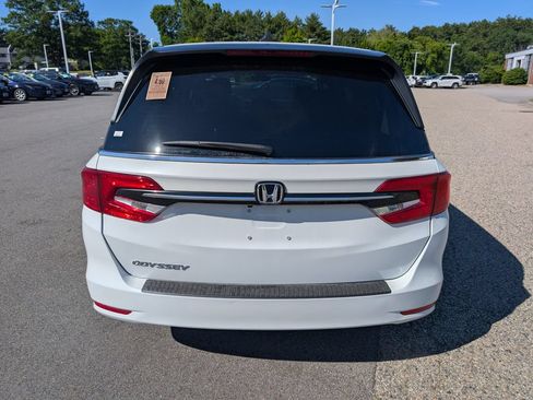 Used 2023 Honda Odyssey EX-L image 4