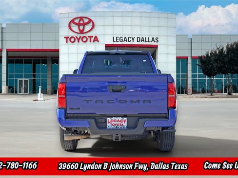 Used 2025 Toyota Tacoma SR5 AWD/4WD image 8