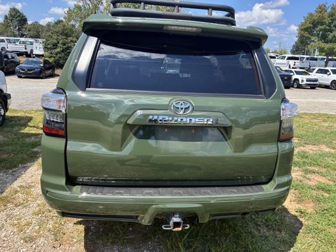Used 2022 Toyota 4Runner TRD Sport w/ Technology Package RWD image 7