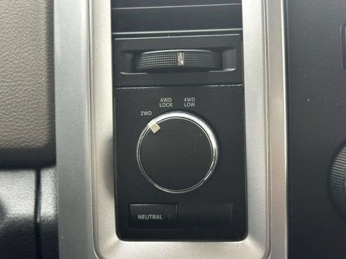 Used 2011 RAM 1500 Classic SLT image 25