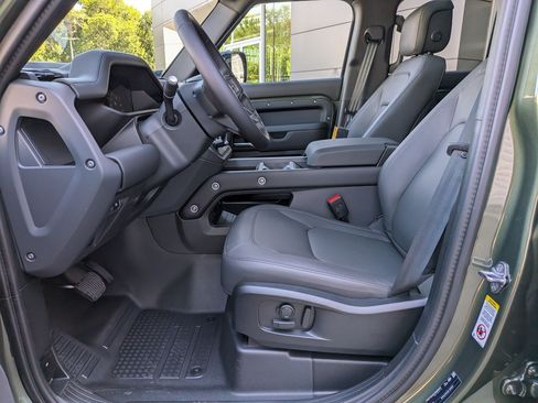 New 2026 Land Rover Defender 110 X-Dynamic SE AWD/4WD image 25