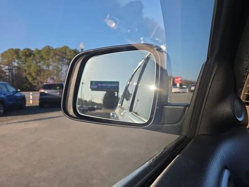 Used 2019 Jeep Grand Cherokee Limited w/ Luxury Group II image 25