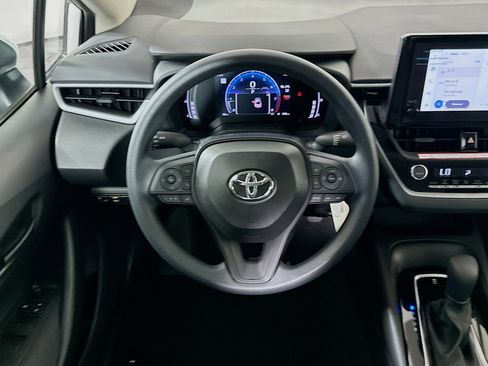 Used 2026 Toyota Corolla LE image 18
